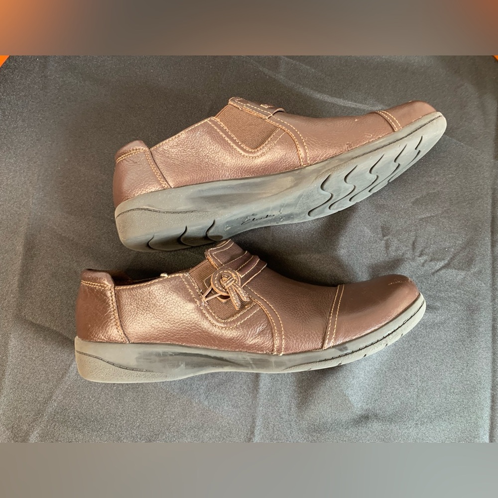 Clarks Women’s Brown Shoes. Condition Fair. Size 10 - Picture 3 of 5